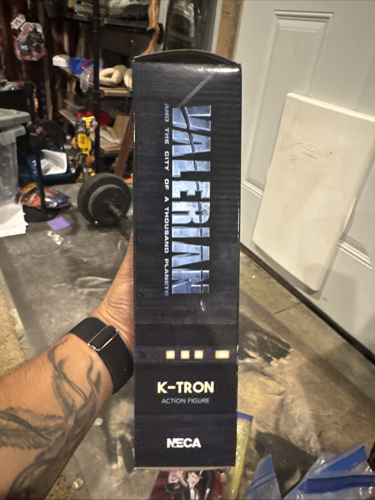 NEW   NECA   K TRON   Valerian and The City of a Thousand Planets 7” Inch Figure2