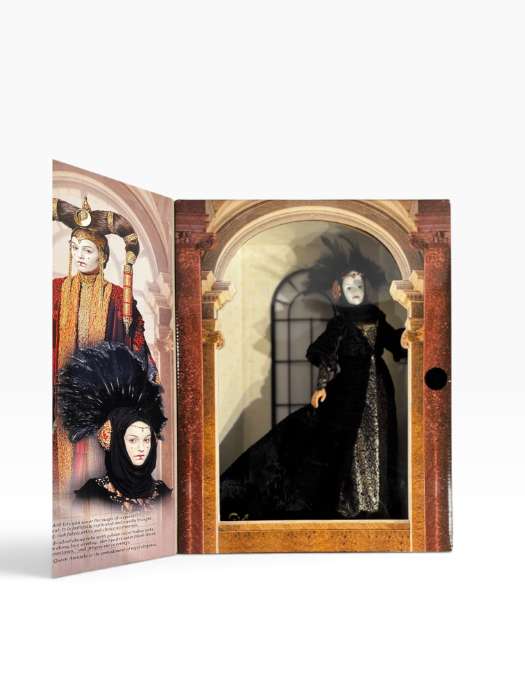 Queen Amidala - Black Travel Gown - 1999 Portrait Edition